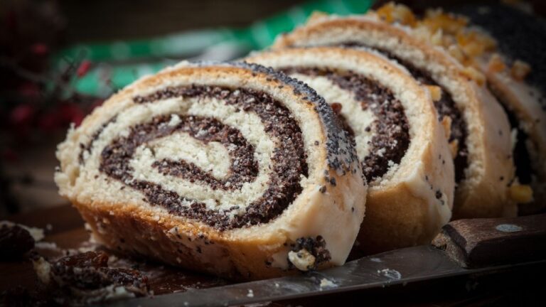 Świąteczny makowiec