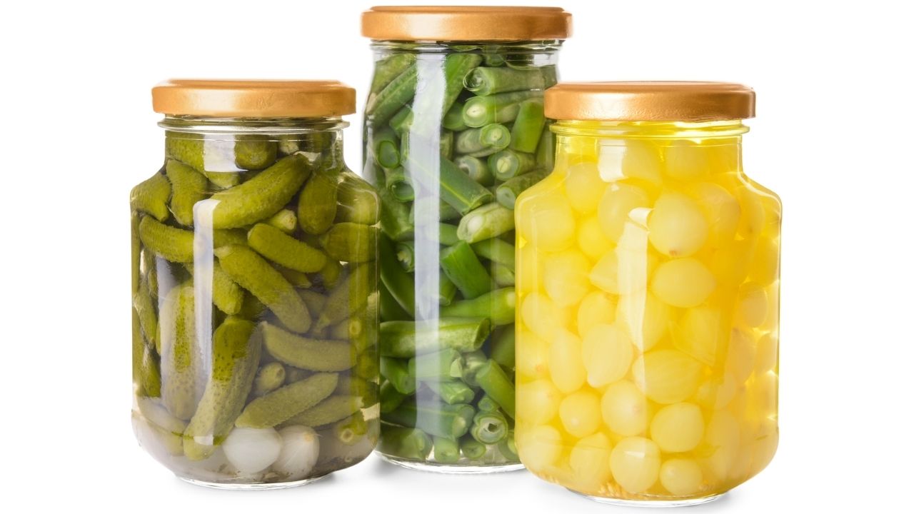 Kiszone warzywa w słoikach